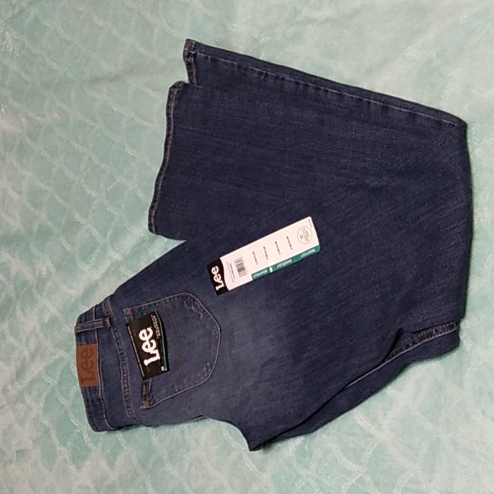 Lee Bootcut Mid-Rise Jeans - Size 6 Medium